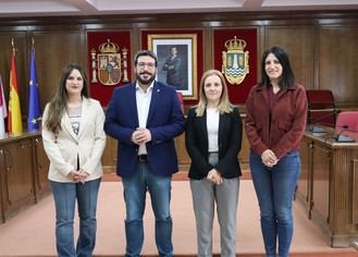 El alcalde reorganiza el equipo municipal tras la salida de IU