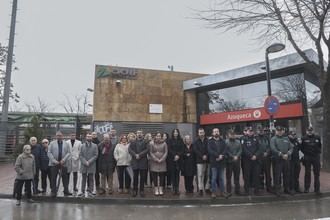 Azuqueca rinde homenaje a las víctimas del 11M en su estación de tren