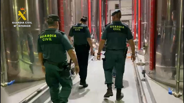 Dos detenidos por robar 56 toneladas de aceite de oliva en una almazara de Córdoba