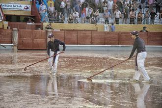 El mal estado del ruedo por las intensas lluvias obliga a suspender la corrida de rejones de Guadalajara