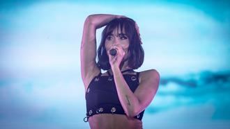 Sorpresa por los bailes sugerentes y subidos de tono del último concierto de Aitana