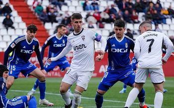 Día gris para el Alba que cae ante el Real Oviedo (1-2)