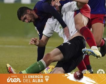Derrota severa del Alba en El Sardinero