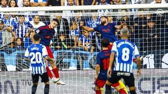 El Alba suma en casa del líder y deja su puerta intacta