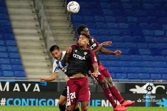 NO PUDO SER : La primera parte penaliza al Alba en su debut