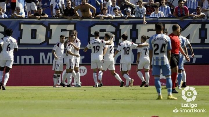 El Alba empezará la Feria como líder tras imponerse en La Rosaleda