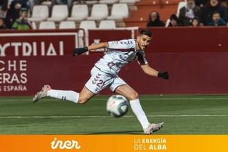 El gol esquivó a un Alba que cayó injustamente