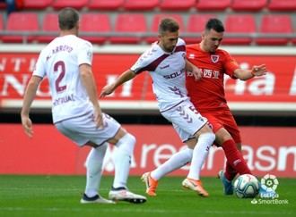 Un gol de rebote condena al Alba, el cuadro blanco cayó por la mínima en Soria en un partido muy igualado