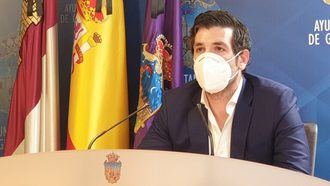 Alguacil: Gracias a la denuncia del Grupo Popular, el Ayuntamiento devolverá ahora a los hosteleros la tasa de terrazas