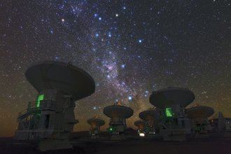 Astrónomos realizan la detección de flúor más distante hasta ahora en una galaxia con formación estelar activa