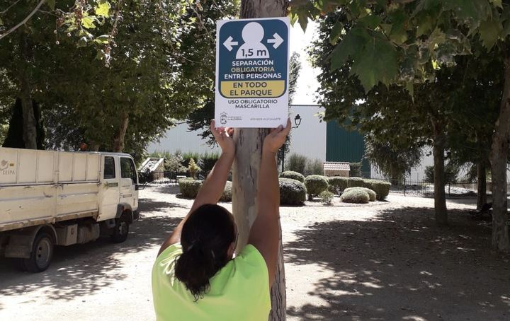El Ayuntamiento de Alovera despliega una señalización especial por la Covid19 en todo el municipio