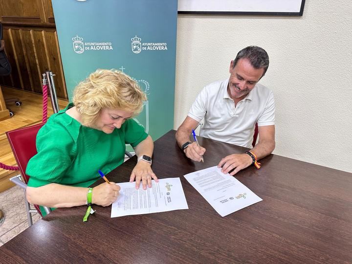 El Partido Popular sella un acuerdo con Alternativa Alovera para formar gobierno en el Ayuntamiento aloverano