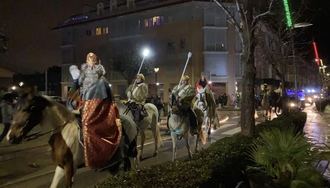 Alovera celebra una cabalgata especial a caballo para llegar a todos los barrios