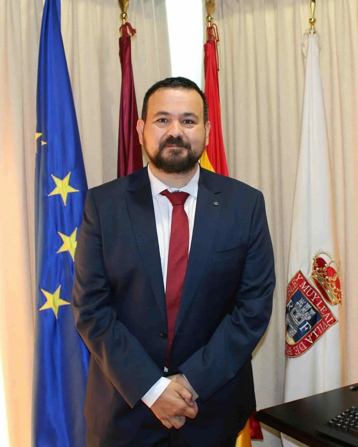 El castellanomanchego Juan Ramón Amores (PSOE), primer senador con ELA