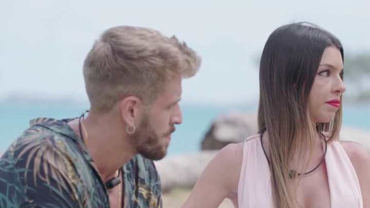 LECTURAS Andrea, derretida por Óscar, se hunde en 'La isla de las tentaciones 2' al confesar que le sigue gustando