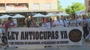 La Plataforma de Afectados por la Ocupación viaja a Bruselas para denunciar la inacción del Gobierno de PSOE/SUMAR