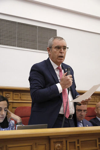 El PP denuncia el atropello de Page a alcaldes y profesionales de servicios sociales por no firmar los convenios de financiación y congelar los precios