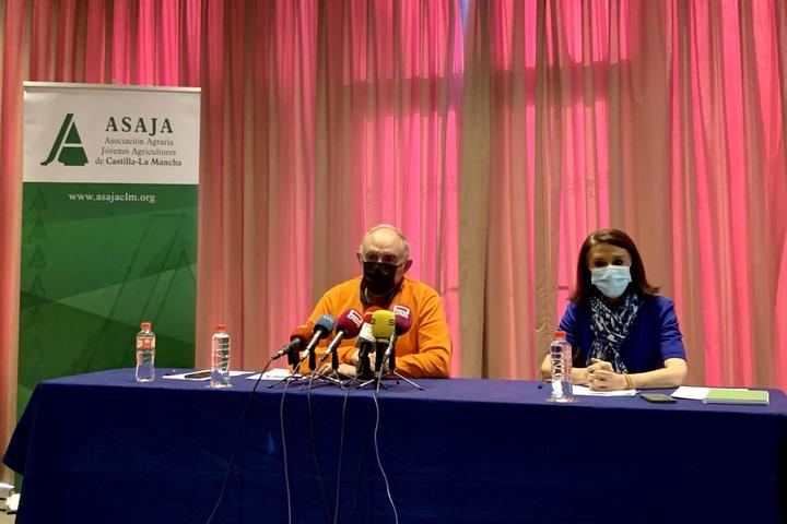 Los ganaderos se concentrarán en Toledo para exigir precios justos para la leche de vacuno