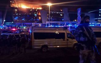 Aumentan a 115 los muertos por el atentado terrorista contra la sala de conciertos de Mosc&#250;