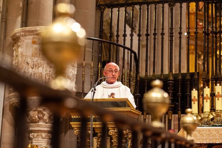 Monseñor Atilano, en una reunión de trabajo, hace balance de la pastoral diocesana y comunica las incidencias relativas al informe sobre las inmatriculaciones