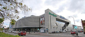 Atracan el Corte Inglés de Campo de las Naciones de Madrid y se llevan 200 móviles...¡en 9 minutos!