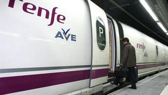 CAOS EN CHAMARTÍN : La avería afecta a trenes de alta velocidad que enlazan la Comunidad de Madrid con la Comunidad Valenciana y Murcia