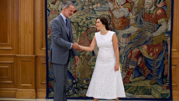 Ayuso expresa su preocupación al Rey porque la convivencia en España se rompa