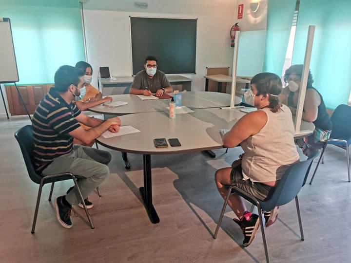 El Ayuntamiento de Azuqueca sube al 60 por ciento su aportación a 'Tiendas Solidarias' y llegará a 140 familias