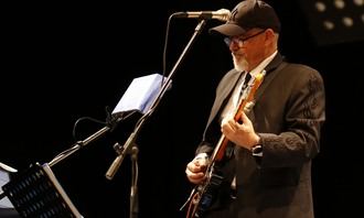 La Beatlemanía inundó la Casa de la Cultura de Cabanillas