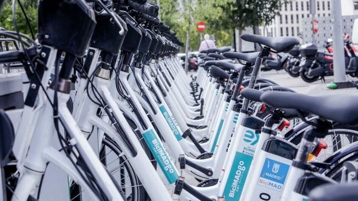 2.802 bicicletas eléctricas sin base comenzarán a operar en Madrid a lo largo de este mes