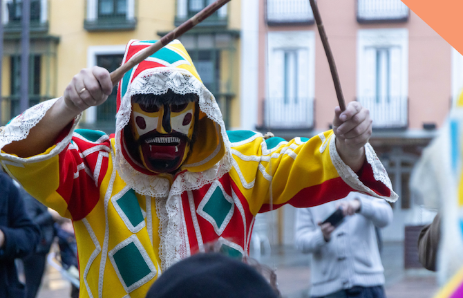 La concejalía de Turismo organiza un taller familiar de ‘¡marionetas de botarga o diablo!’
