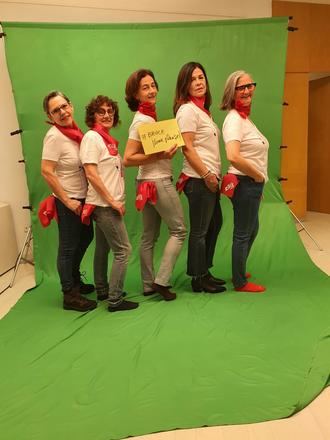 Las Burbutrizes apoyan a Peralejos de las Truchas a conseguir su sueño de que Bruce Springsteen visite el pueblo del Alto Tajo