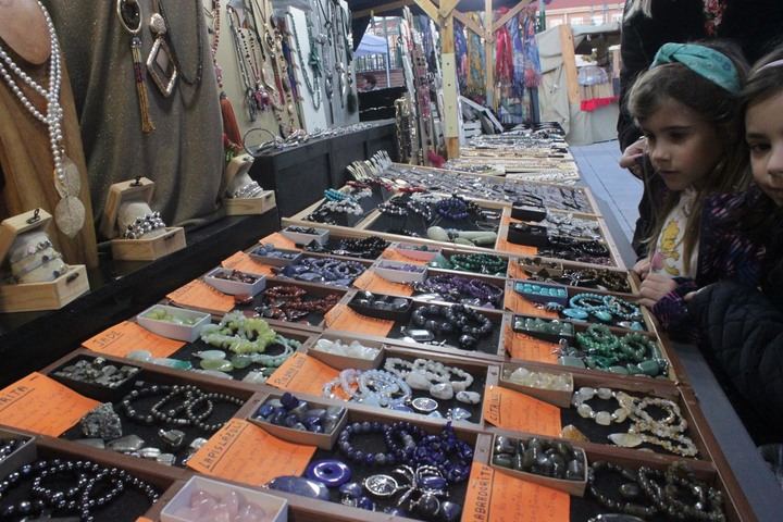 Mucha animación en la apertura del Mercado Navideño de Fantasía de Cabanillas