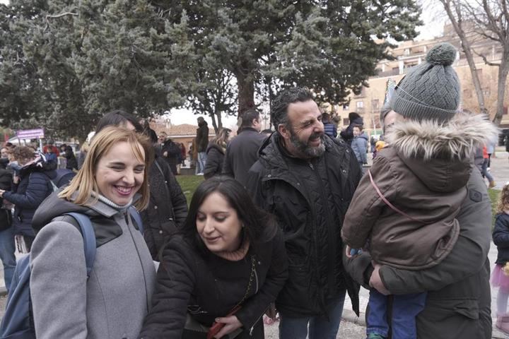 Niñas y niños despiden en Azuqueca 2023 con sus 'Campanadas infantiles'