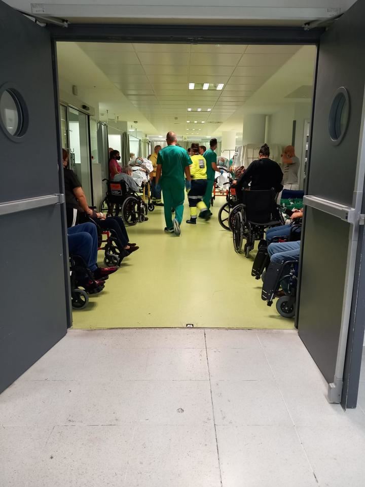 EL CAOS DE LA SANIDAD DE PAGE EN CLM : UGT denuncia la saturación de las Urgencias del Hospital de Toledo, con 43 pacientes pendientes de ingreso