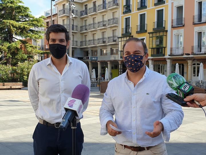 El PP INSISTE en que hay hosteleros de la ciudad a los que el Ayuntamiento de Guadalajara NO ha eximido del pago de la tasa de terrazas