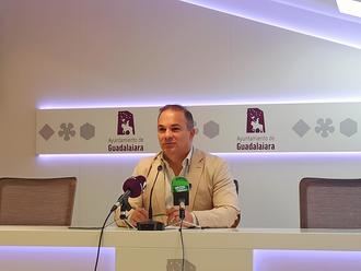 Carnicero alerta del caos en la gestión económica y de contratación que tiene Rojo en el Ayuntamiento de Guadalajara