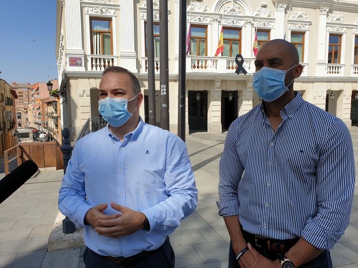 Carnicero :La falta de conocimiento en la gestión de la ciudad ha llevado a Rojo a aprobar una modificación presupuestaria irregular que pone en peligro, entre otras cosas, las ayudas a empresarios y el pago a proveedores