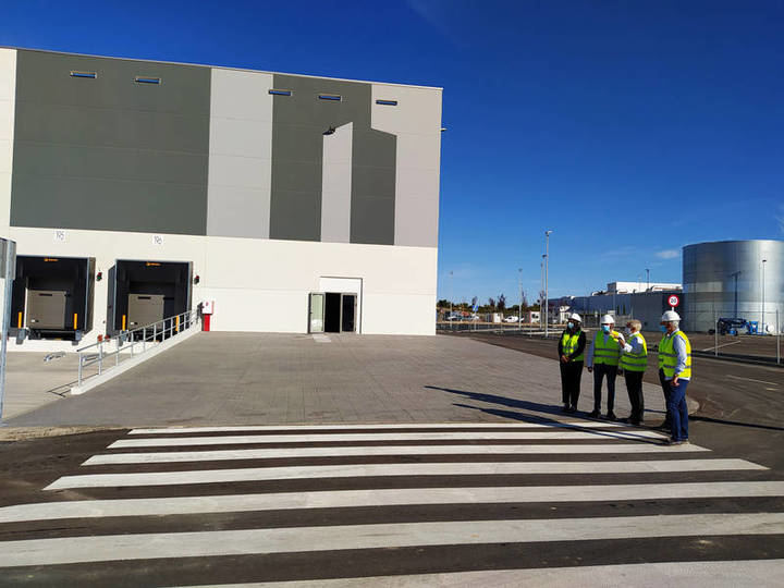 Finalizada la construcción de la macronave de Merlin para Carrefour, en Miralcampo de Azuqueca