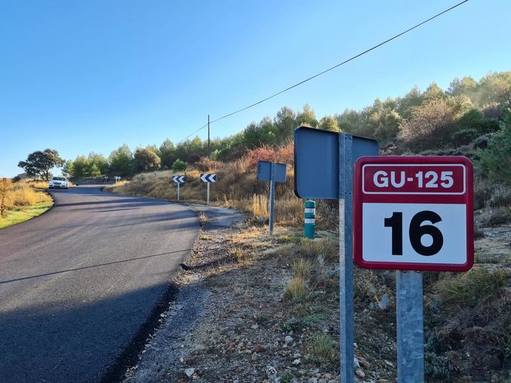 La Diputación de Guadalajara arregla la carretera GU-125 entre Sigüenza y Guijosa