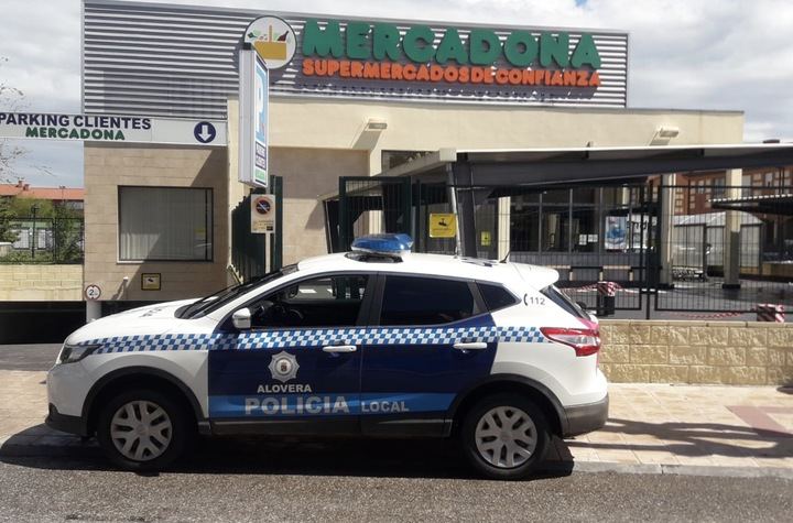 Actuación de Policía Local de Alovera contra la apropiación ilegal de carros de supermercado
