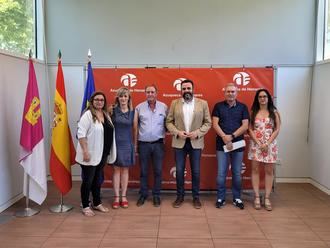 Renovados los convenios con las Casas Regionales de Andalucía, Asturias y Extremadura con el ayuntamiento de Azuqueca