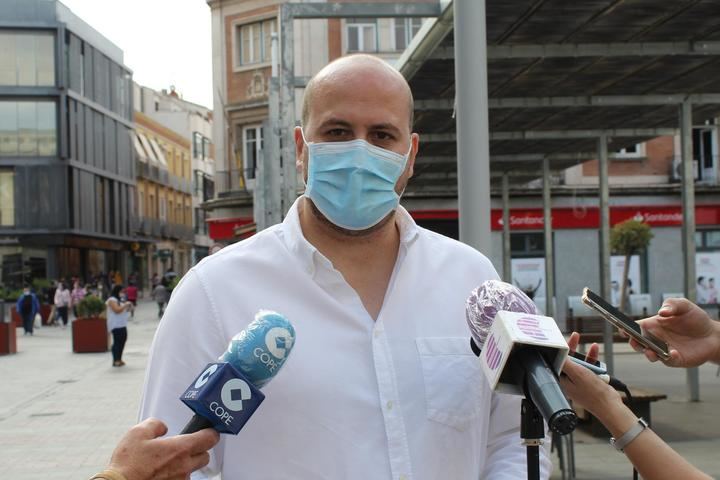 Castillo pide la dimisión del presidente de la FEMP nacional y que se reemplacen los vocales socialistas por otros que miren por el municipalismo y los españoles