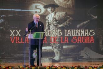 Cátedra de Andrés Amorós en el ciere de las XX Jornadas Taurinas de Villaseca de la Sagra"