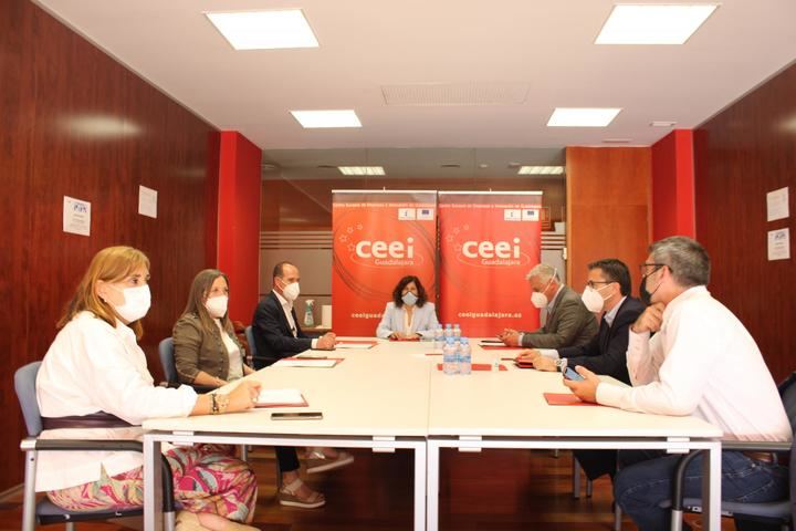 El CEEI alcarreño ha celebrado su Patronato marcado por el dinamismo en el asesoramiento de emprendedores y la innovación, especialmente en el ámbito rural 