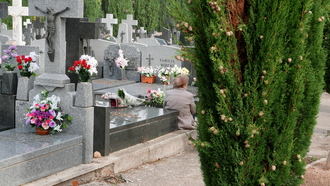 BOE 30 MARZO : El Ministerio de Sanidad prohíbe los velatorios y restringe las ceremonias fúnebres para limitar el contagio del coronavirus