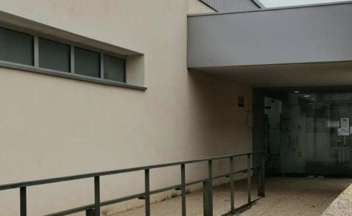 Todos los grupos municipales de Alovera reclaman mejoras urgentes en la atención del Centro de Salud