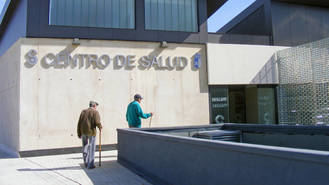 Se detecta una la fuga de gasoil que se ha vertido desde el Centro de Salud de El Casar al alcantarillado