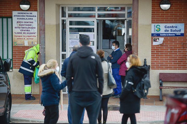 UGT denuncia que la sexta ola desborda los Centros de Salud y el 90% de atenciones son covid