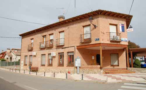 El Ayuntamiento de Yunquera vuelve a pedir a la Junta que los pacientes no tengan que esperar en la calle a ser atendidos en el Centro de Salud